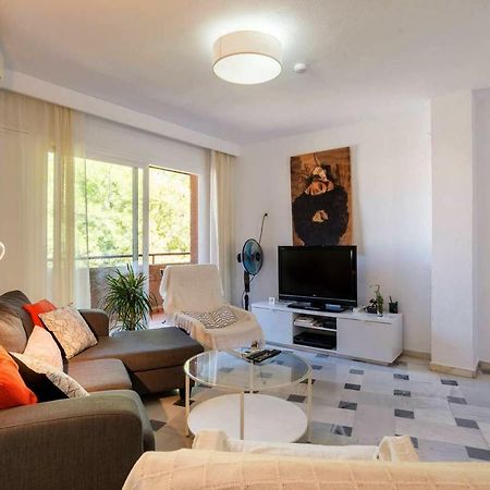 Apartamento Con Parking Gratuito Малага Екстериор снимка