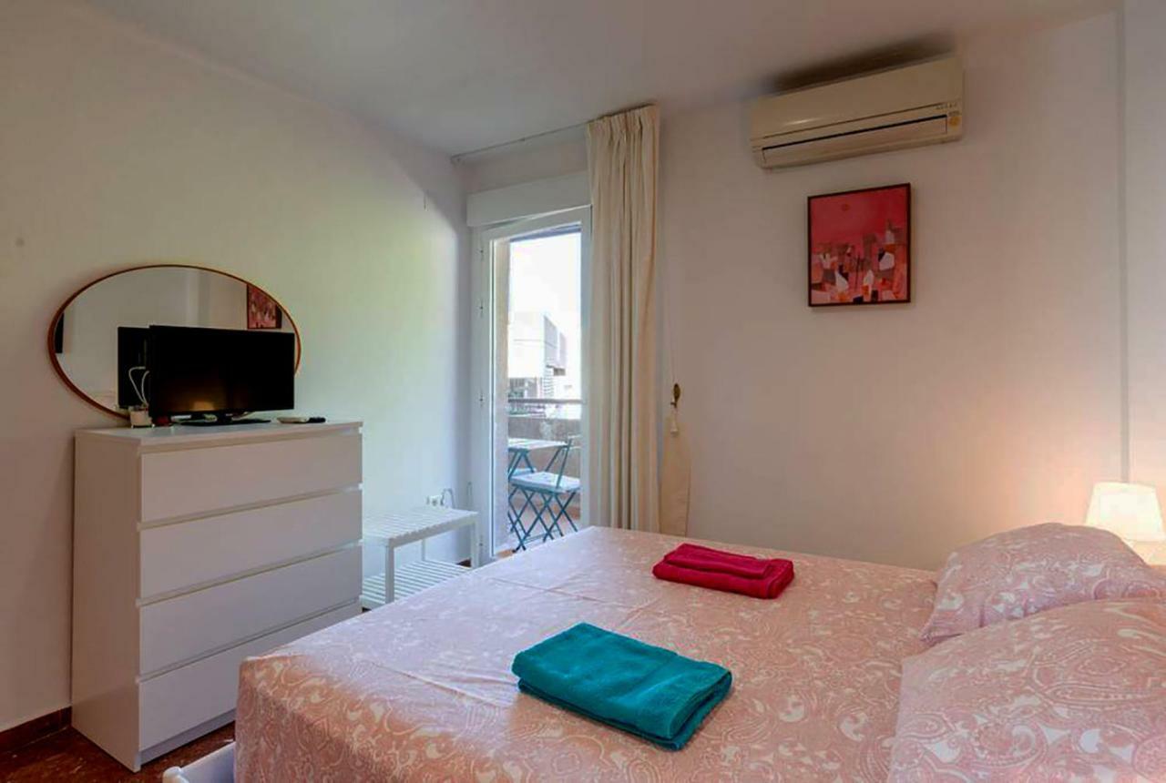 Apartamento Con Parking Gratuito Малага Екстериор снимка