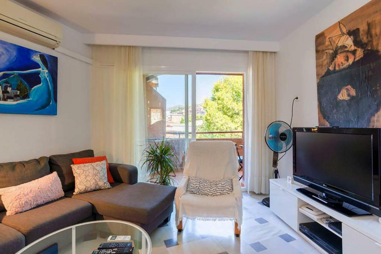 Apartamento Con Parking Gratuito Малага Екстериор снимка